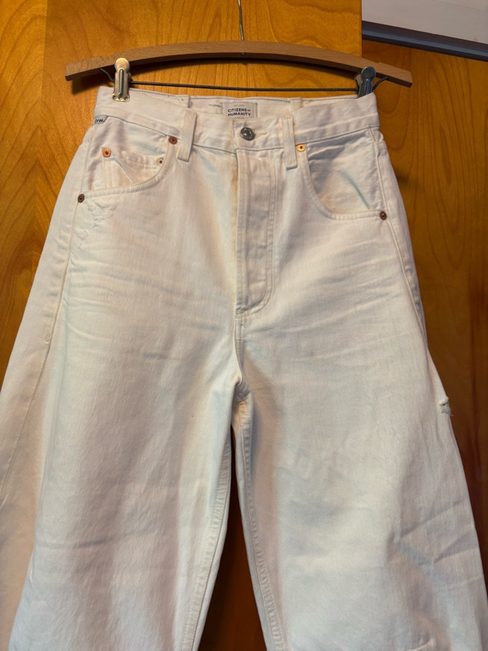 Citizens Of Humanity White Straight-Leg High-Rise Jeans - Picture 2 of 13